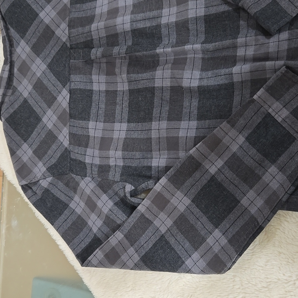 DC Men's Shirt - Picture 11 of 12